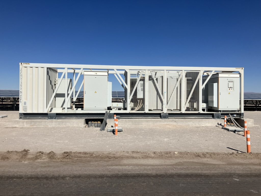 Estación de media tensión containerizada en parque solar